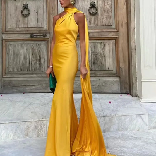 Vestido Maxi Satén Halter Espalda Abierta